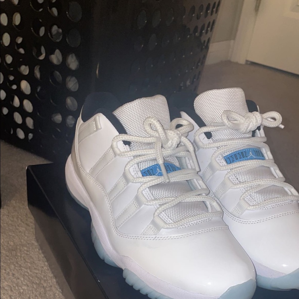Air Jordan 11 retro low legend blue